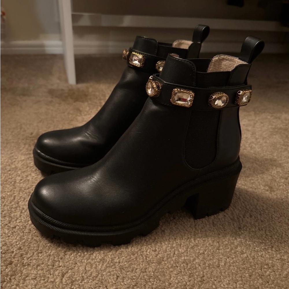 Steve Madden Boots